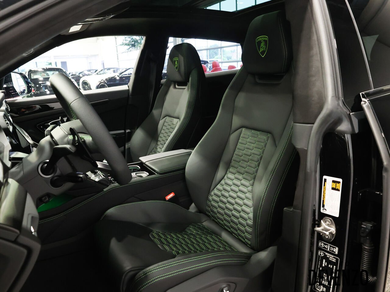 2024 Lamborghini Urus Black Saint-Eustache - photo #14