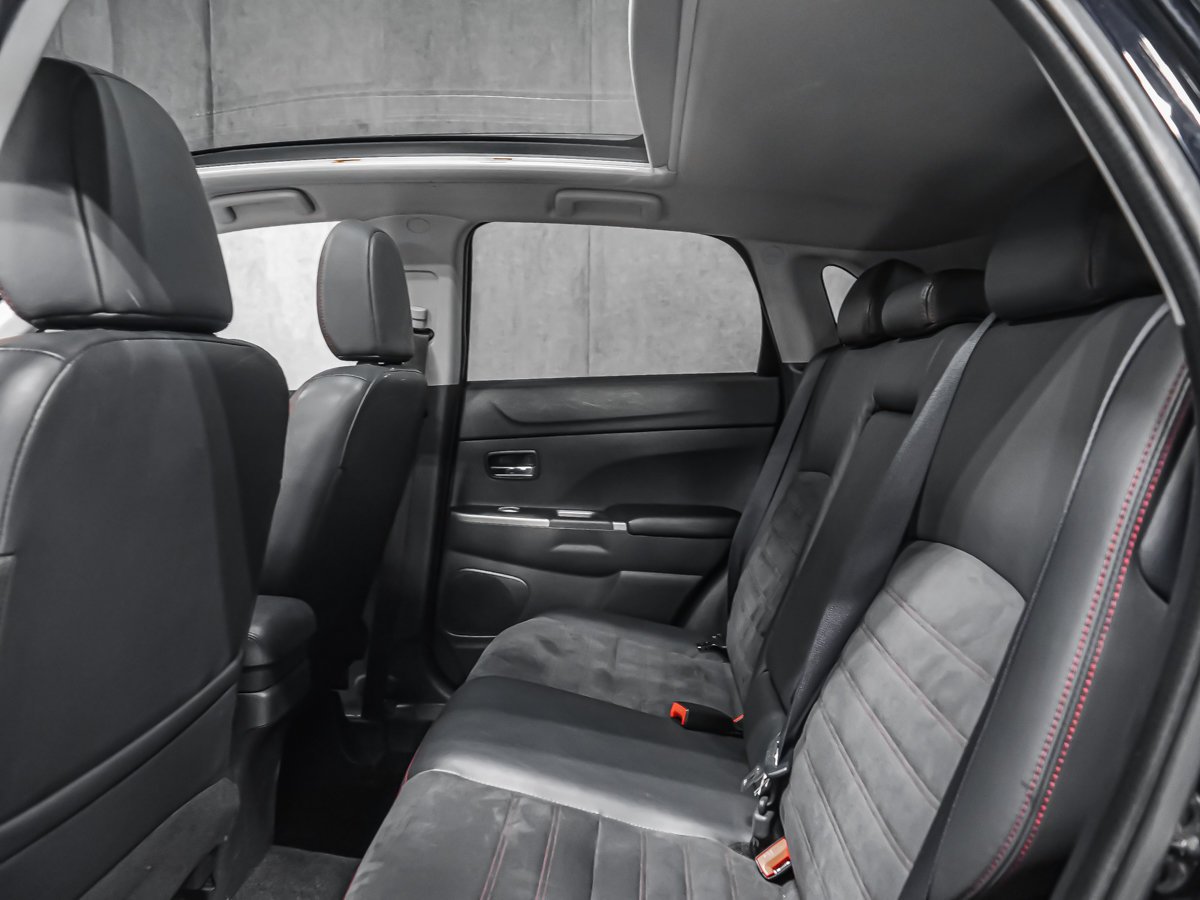 Mitsubishi RVR SEL TOIT PANORAMIQUE 2019 Noir Montréal - photo #12