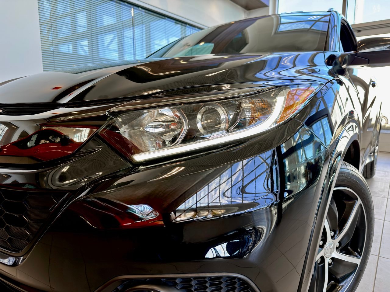 Honda HR-V 2021 Noir Notre-Dame-des-Prairies - photo #3