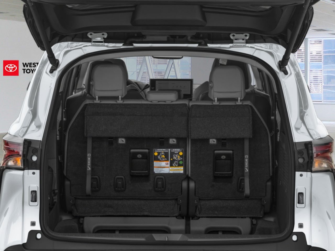 2026 Toyota Sienna 2602303 | XLE Blueprint Edmonton - photo #6