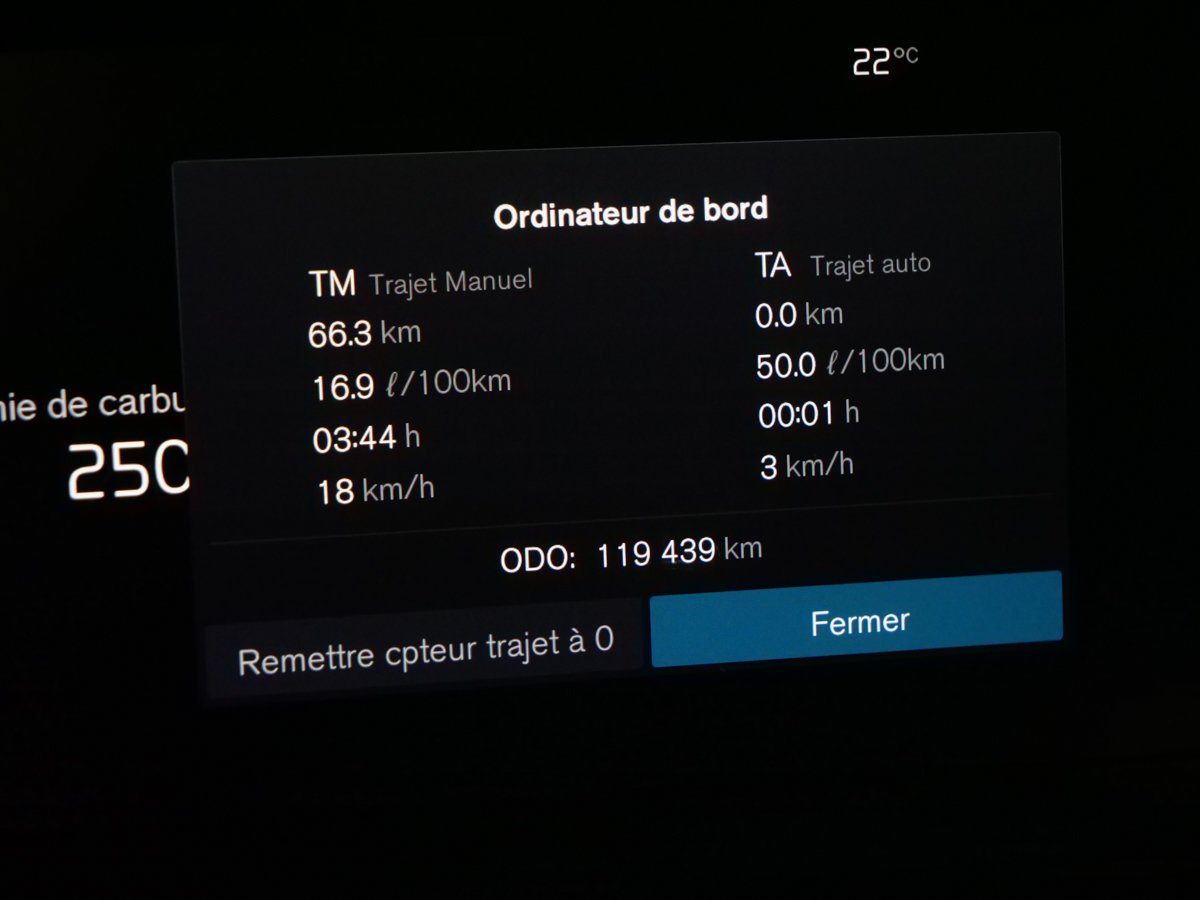 2023 Volvo V60 Cross Country B5 PLUS CLIMAT POLESTAR HARMAN KARDON Black Montreal - photo #10