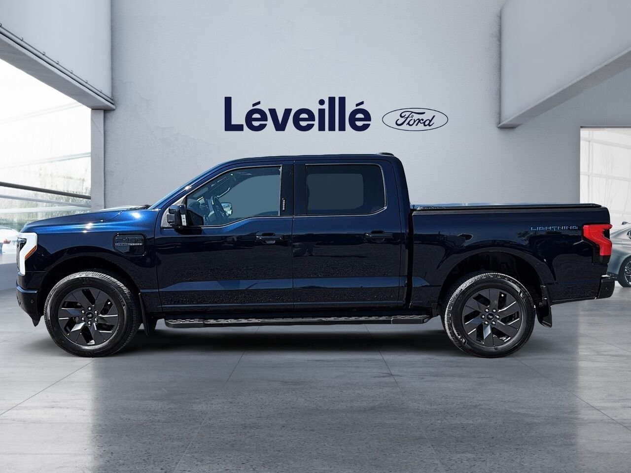 Ford F-150 Lightning 2023 Bleu Saint-Jérôme - photo #4