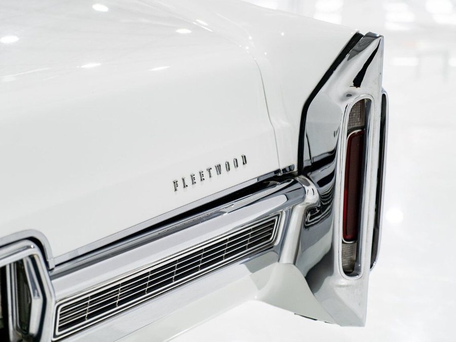 Cadillac Fleetwood 1966 1966 Blanc
