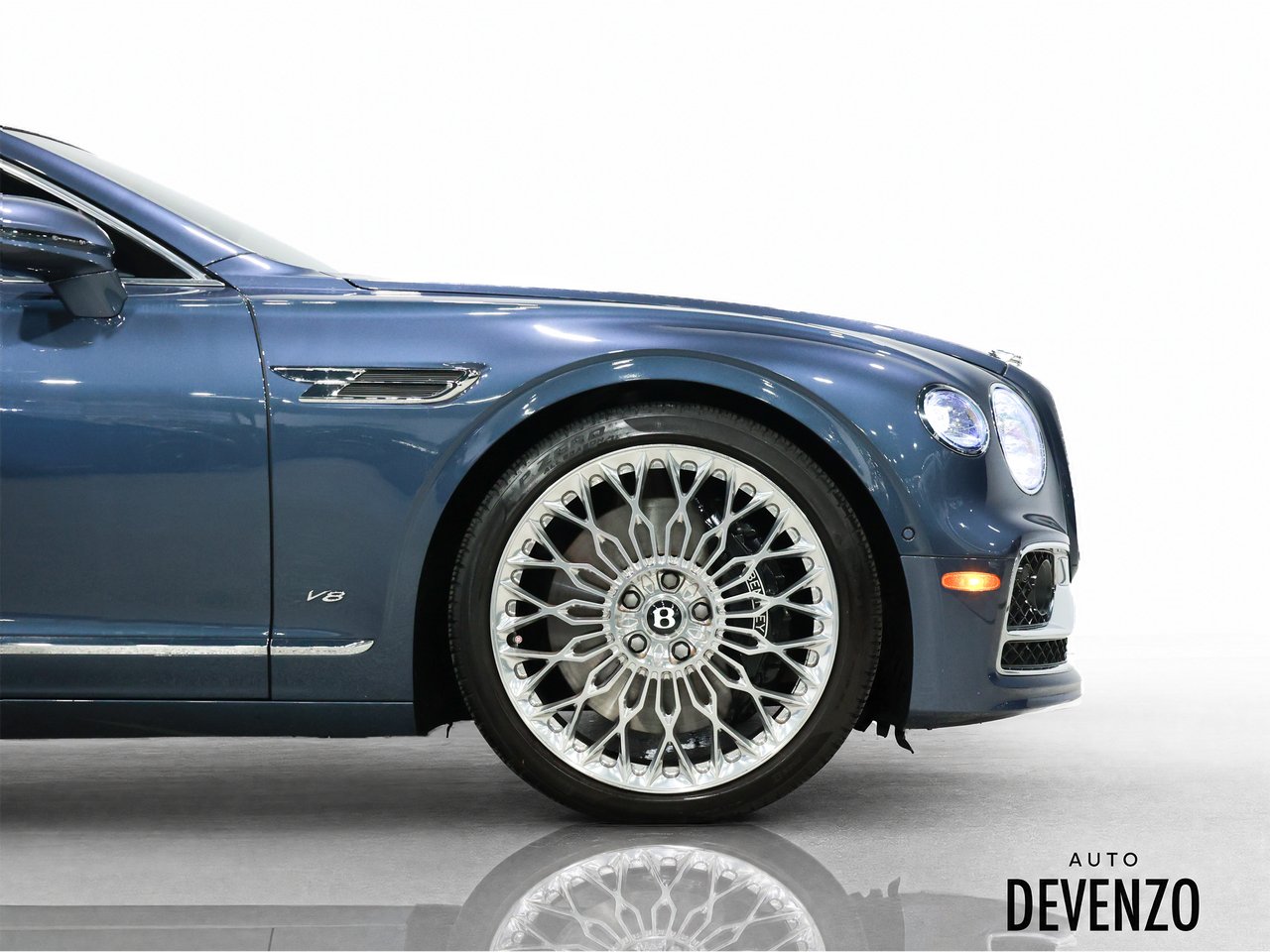 2022 Bentley Flying Spur Grey Saint-Eustache - photo #4