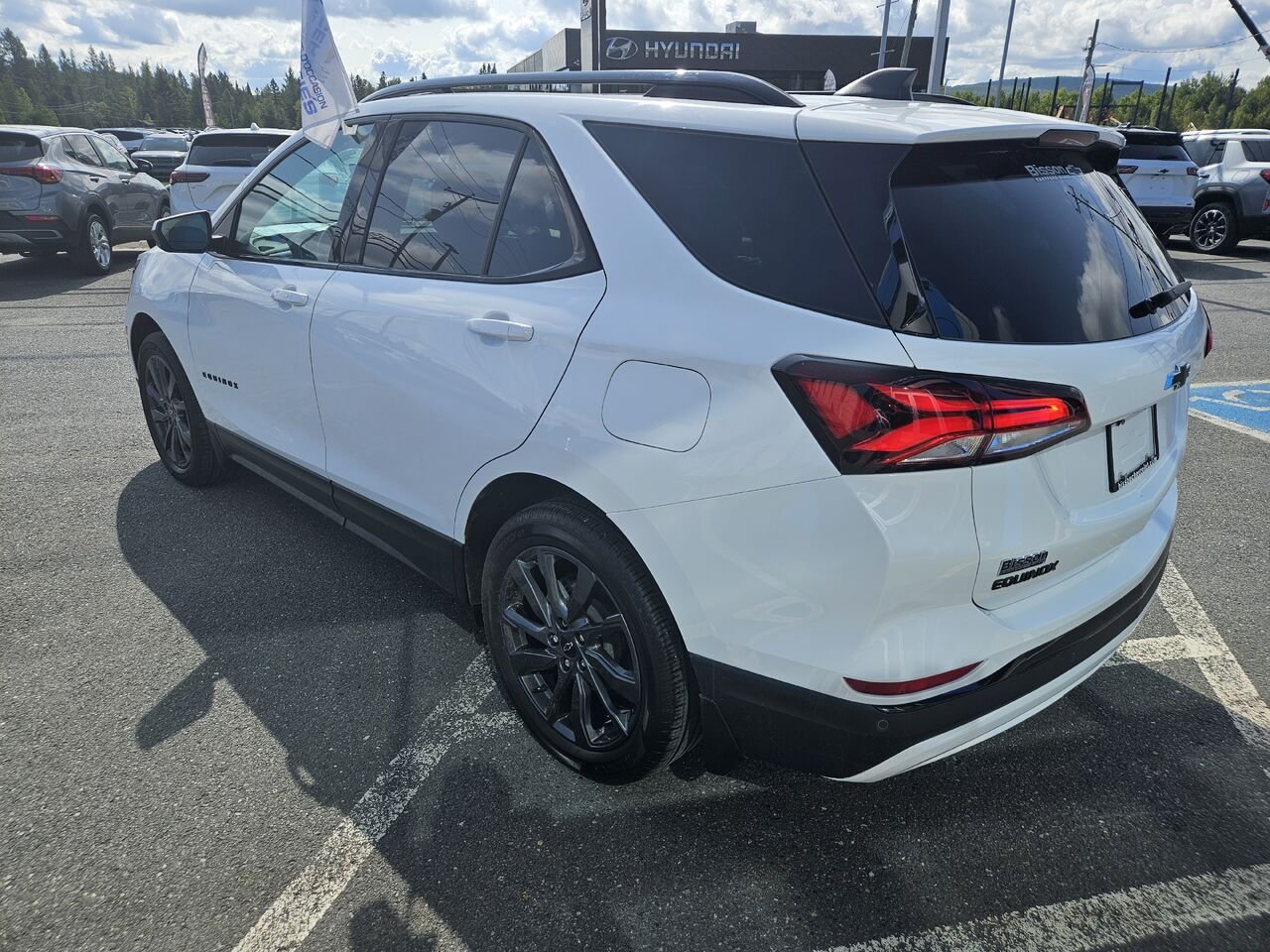 2024 Chevrolet Equinox RS 4 portes TI White Thetford Mines - photo #4