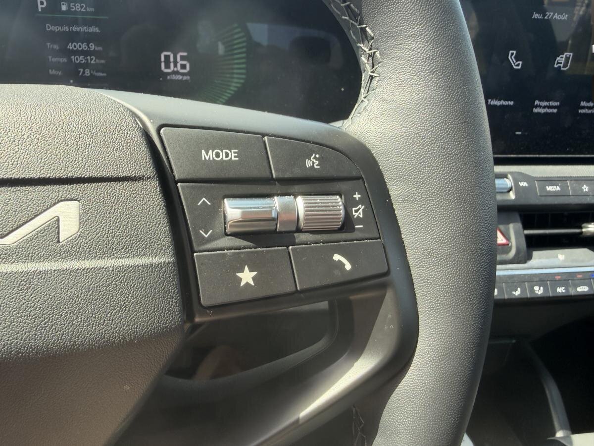 2025 Kia K4 Black  - photo #10