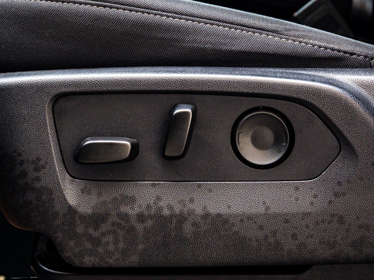 2024 GMC Sierra 1500 4WD Crew Cab 147 Pro Grey Sherwood Park - photo #18