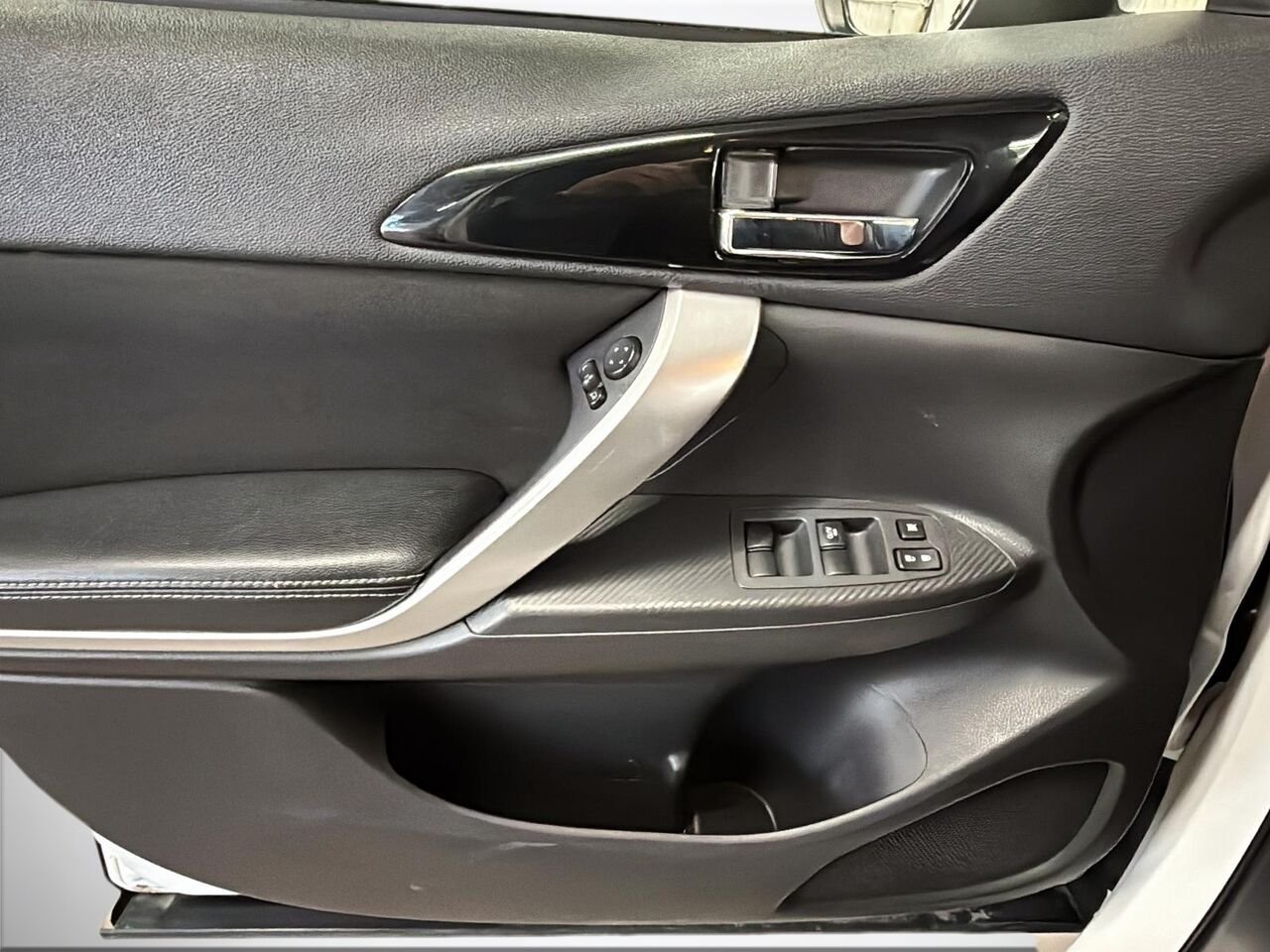 2018 MITSUBISHI ECLIPSE CROSS SE White Saint-Hyacinthe - photo #10
