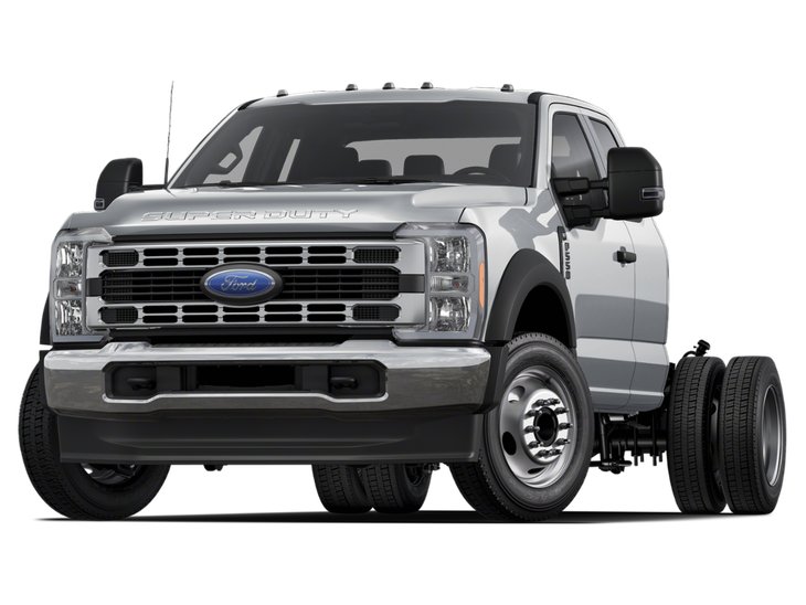2026 Ford Super Duty F-550 DRW Châssis-cabines XLT