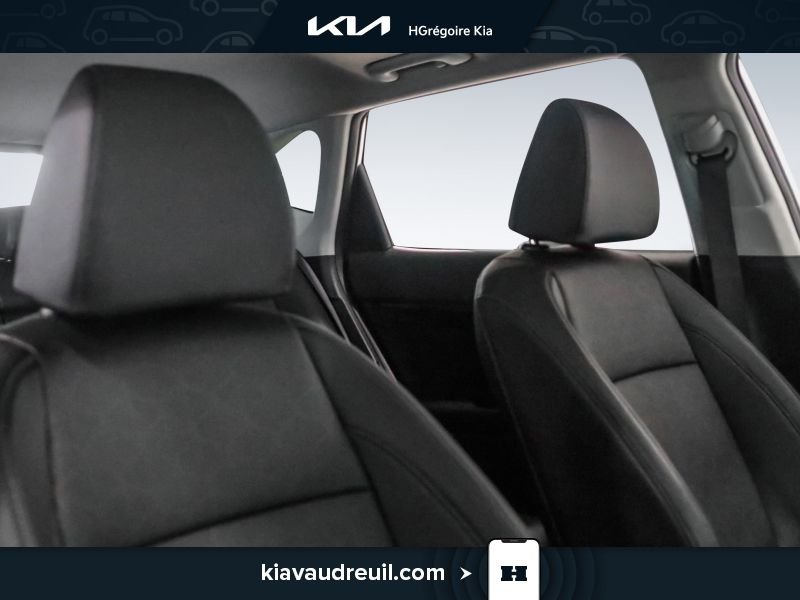 2025 Kia Seltos White Laval - photo #23
