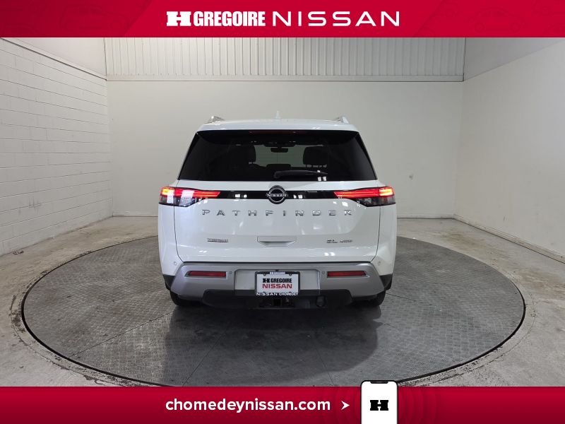 2024 Nissan Pathfinder White Laval - photo #7