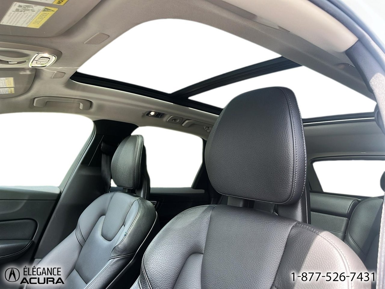 Volvo XC60 Momentum | A8910 2018 Blanc Granby - photo #20