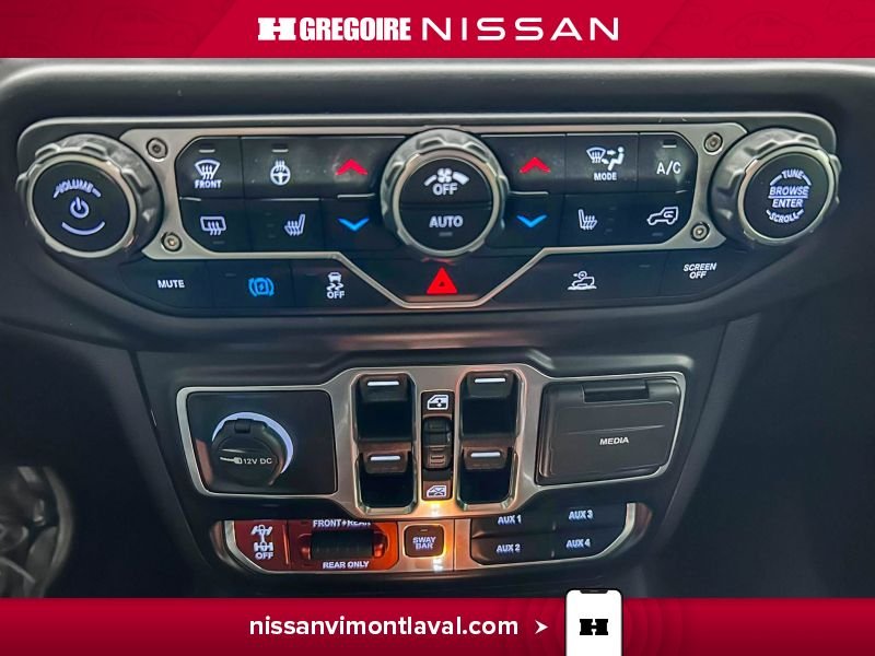 2022 Jeep Wrangler Grey Laval - photo #26