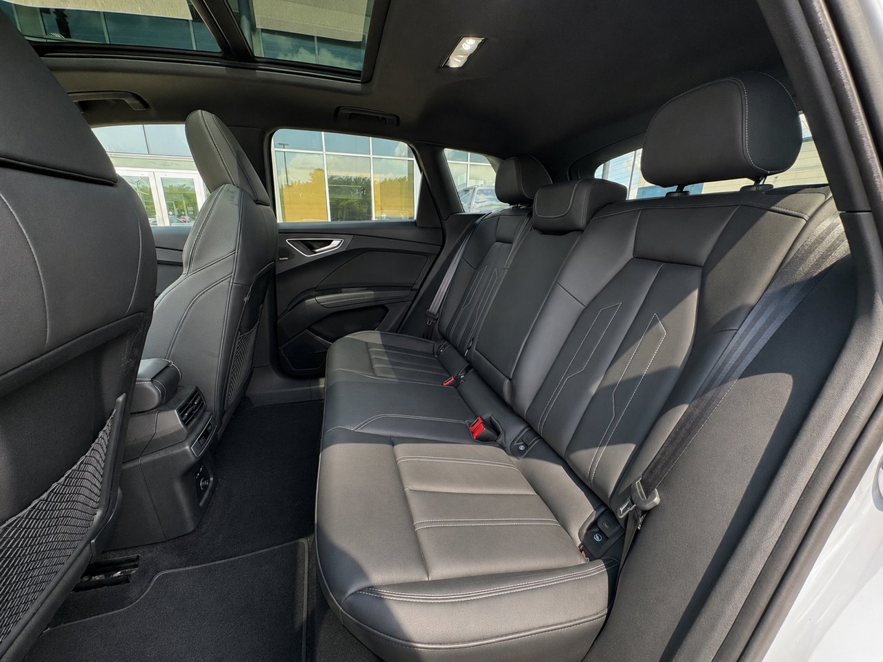 2023 Audi Q4 e-tron Grey Granby - photo #11