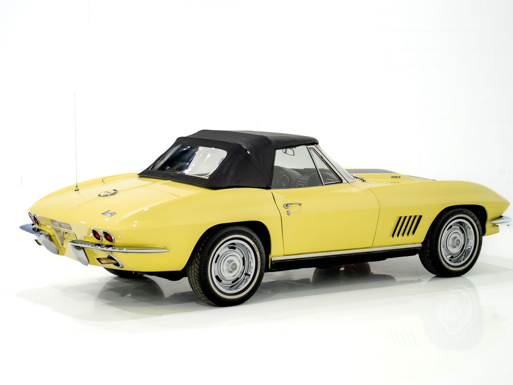 Chevrolet Corvette 1967 Jaune Montréal - photo #34