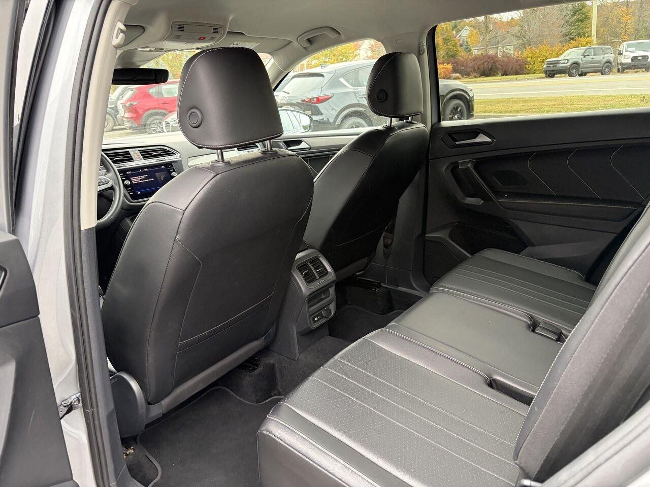 2024 VOLKSWAGEN TIGUAN SE/WOLFSBURG Comfortline 4MOTION Grey Montmagny - photo #9