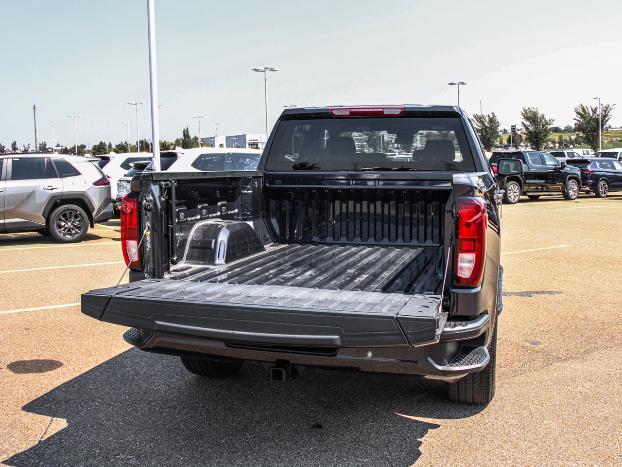2024 GMC Sierra 1500 4WD Crew Cab 147 Elevation Black Sherwood Park - photo #7
