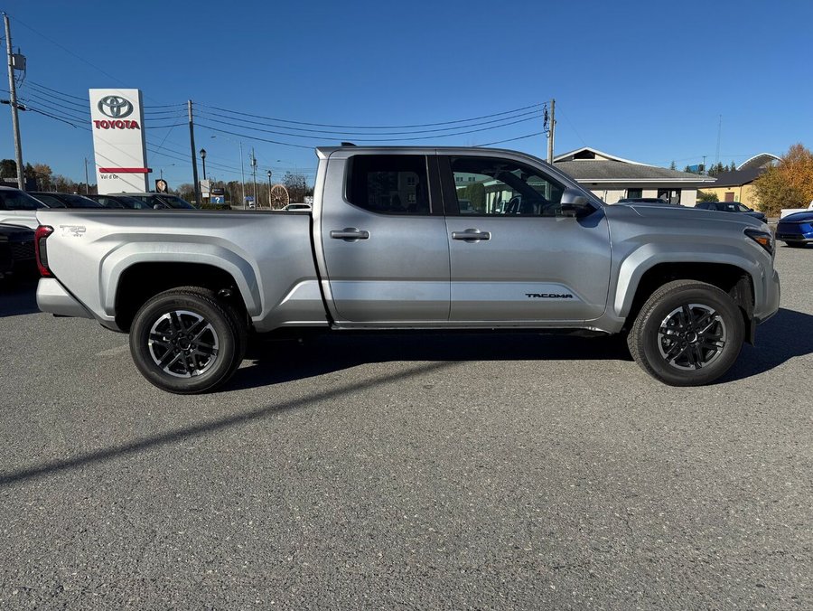 Toyota Tacoma Double Cab 4x4 BA emp. court 2026 Argent