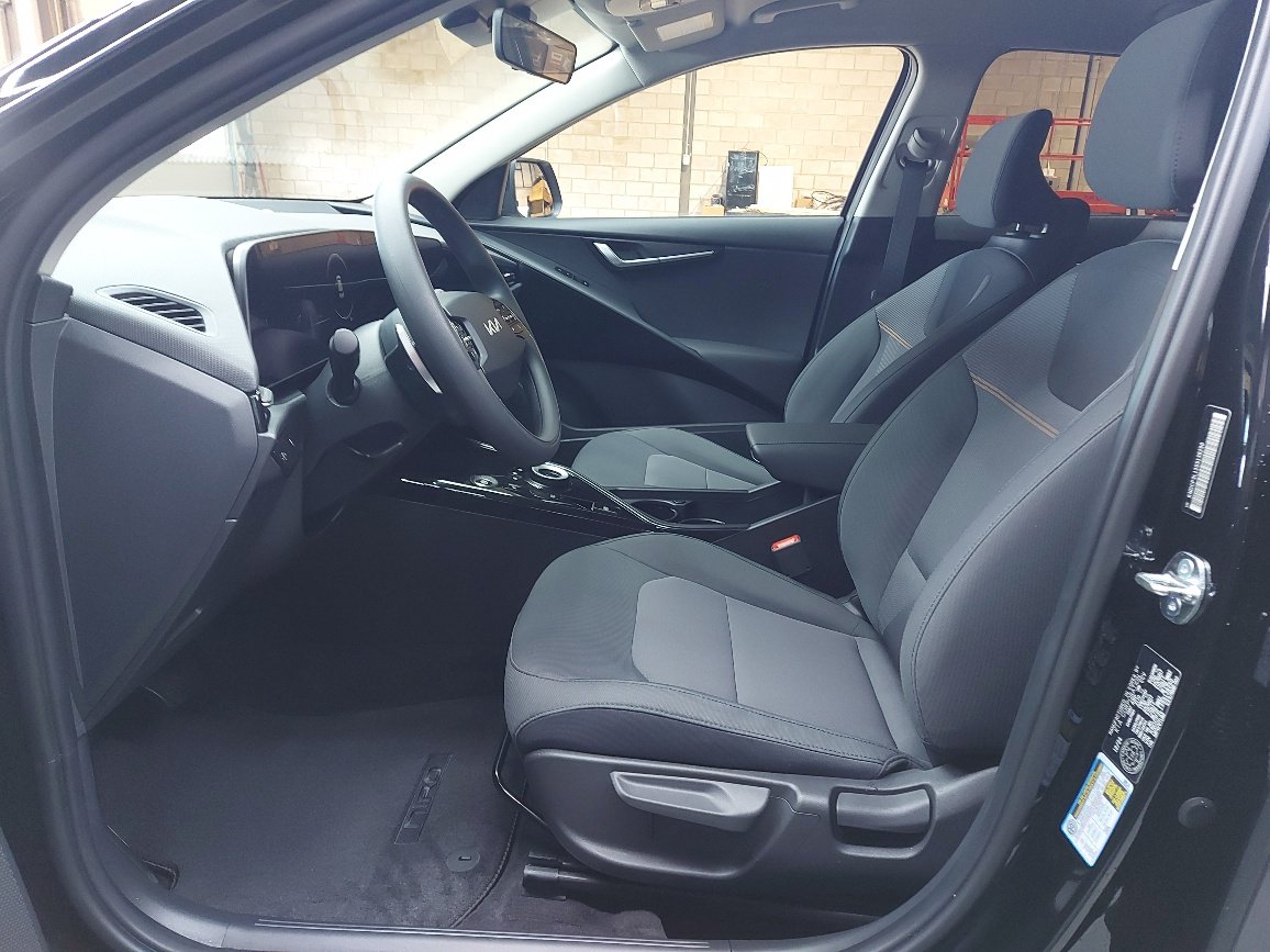 2026 Kia Niro EV Aurora Black Blainville - photo #13