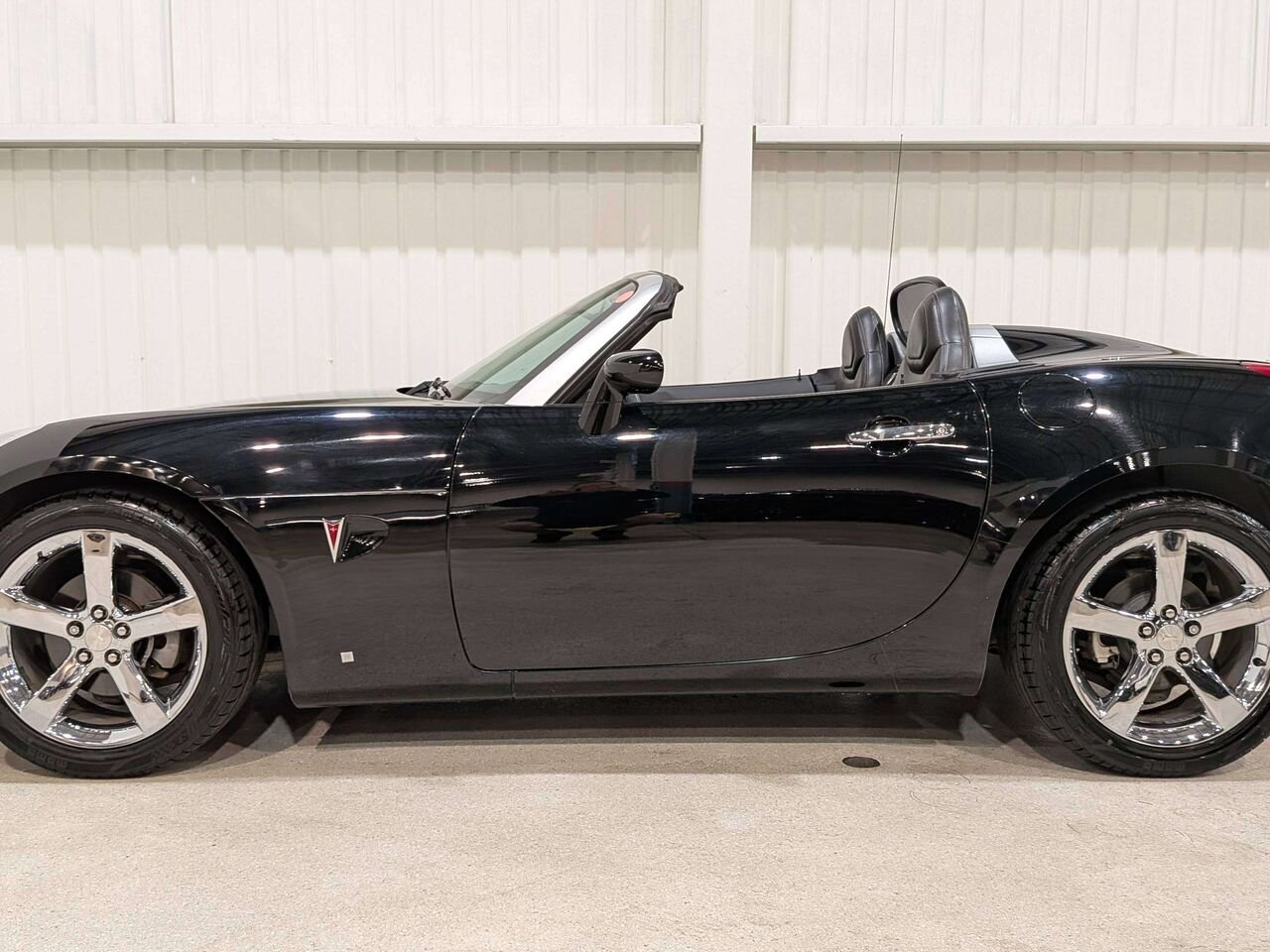 2007 Pontiac Solstice 2dr Convertible Black Val-David - photo #4
