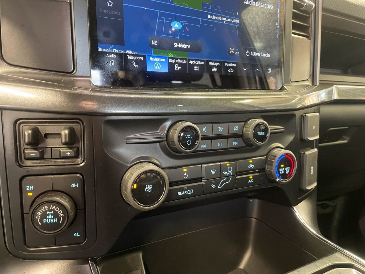 Ford F-150 STX CREW 4X4 *NAV* CARPLAY *COPILOT 2.0* DIFF 3.73 2024 Bleu Saint-Jérôme - photo #14