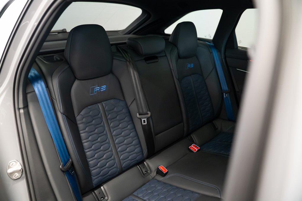 Audi RS 6 Avant 4.0 TFSI quattro Tiptronic de performance 2024 Gris Kirkland - photo #18