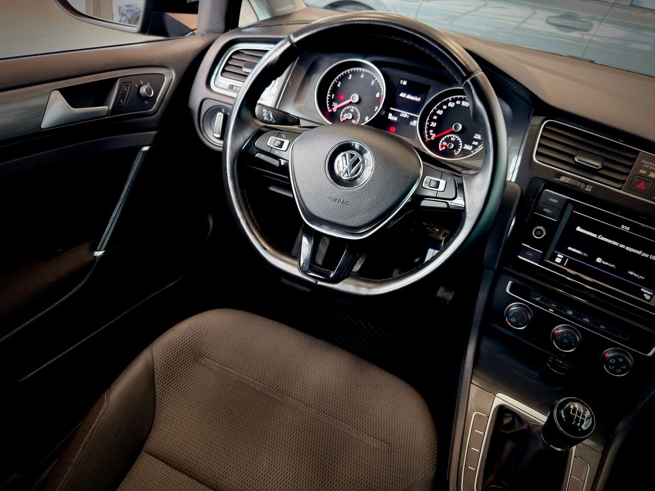 2019 Volkswagen Golf Black Notre-Dame-des-Prairies - photo #13