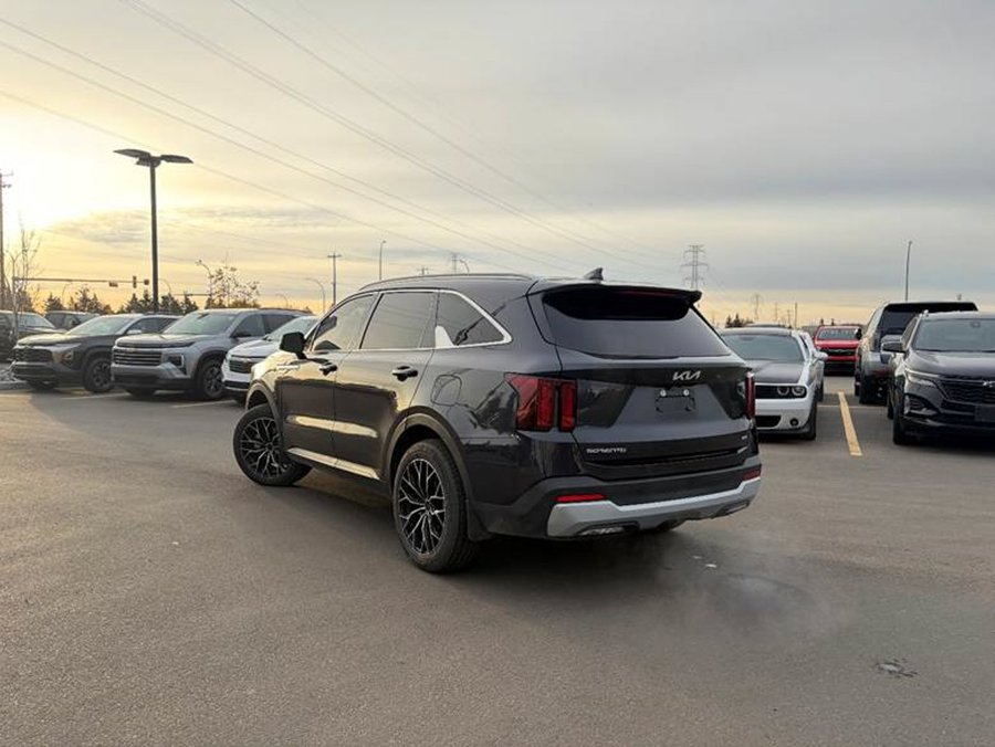 2025 Kia Sorento LX AWD 2.5L 7 Passenger | 19in Sentali Wheels Panthera Metal Grey