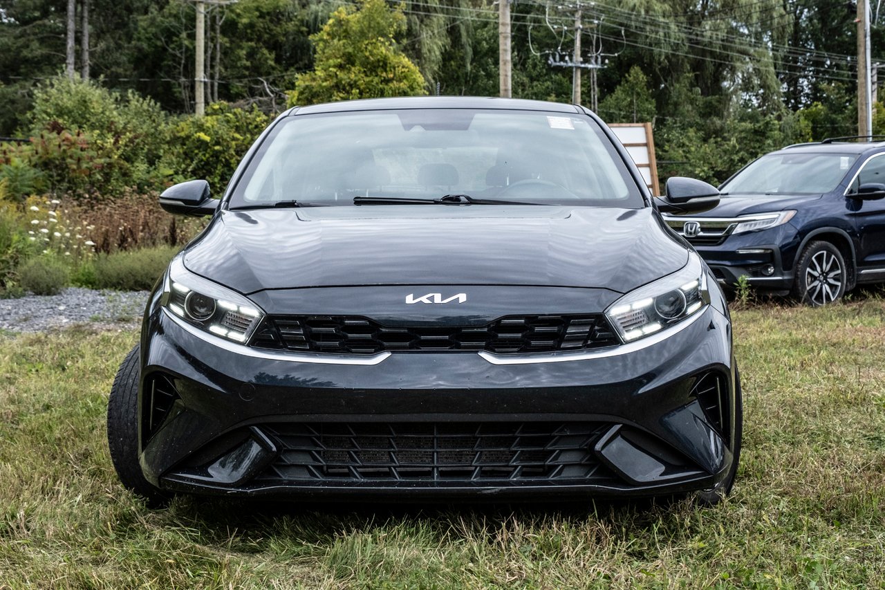 Kia Forte5 2023 Gris Gatineau - photo #1