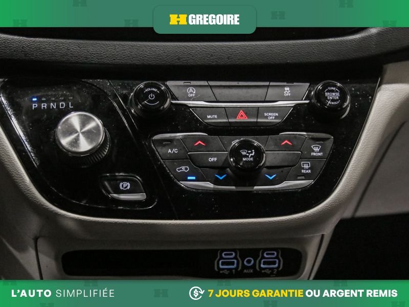 2023 Chrysler Grand Caravan White Saint-Eustache - photo #24