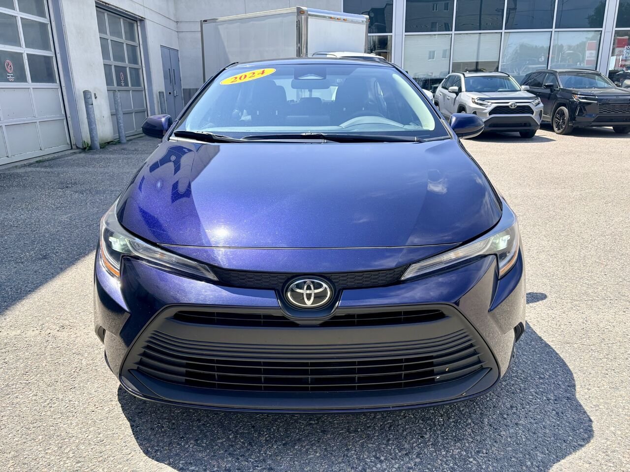 2024 Toyota COROLLA Blue Mont-Laurier - photo #1