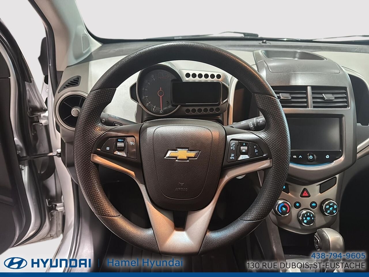 2013 Chevrolet Sonic Silver Saint-Eustache - photo #11