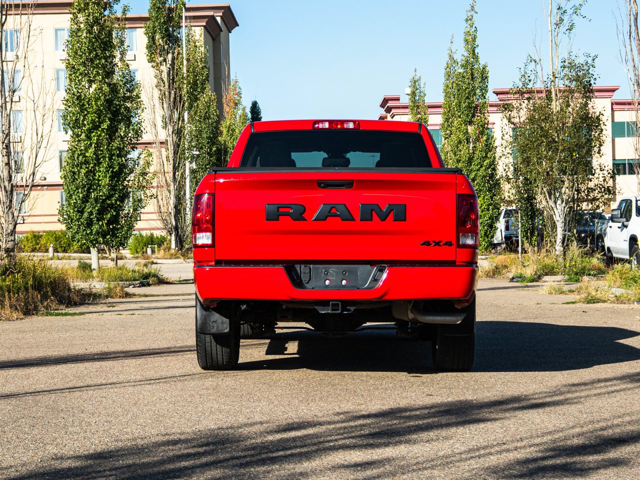 2022 Ram 1500 Classic Express 4x4 Crew Cab 5'7 Box Red Sherwood Park - photo #12