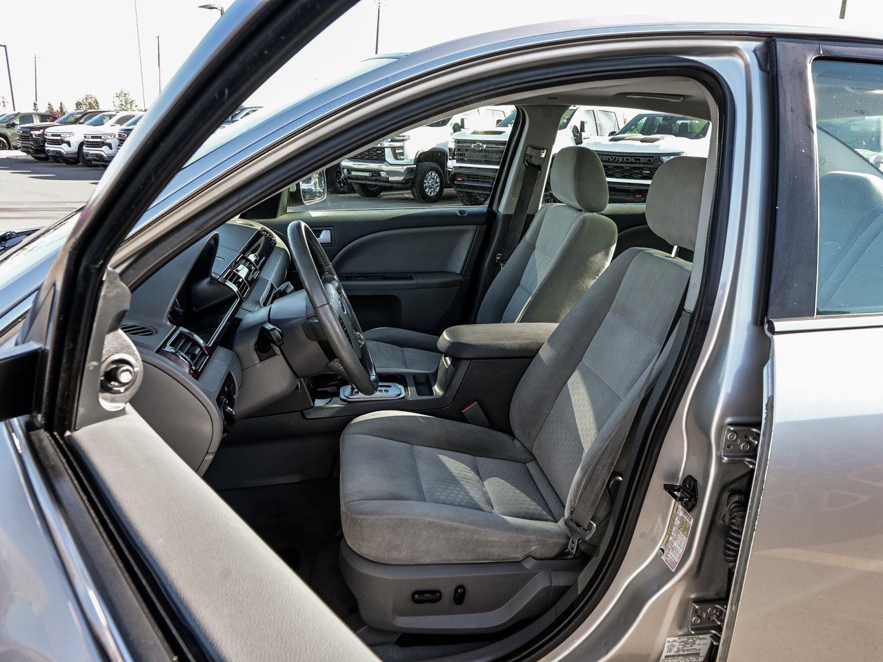 2006 Ford Five Hundred 4dr Sdn SEL AWD Grey Sherwood Park - photo #17