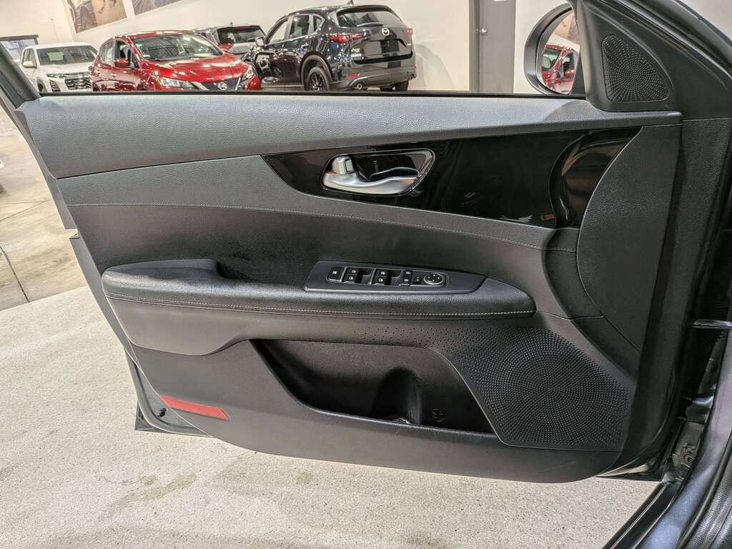 Kia Forte EX Limited IVT 2020 Gris Val-David - photo #30