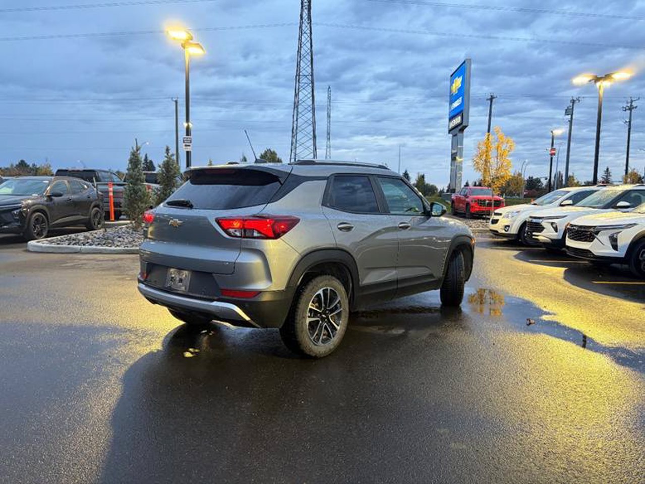 2025 Chevrolet Trailblazer AWD 4dr LT Grey Sherwood Park - photo #4