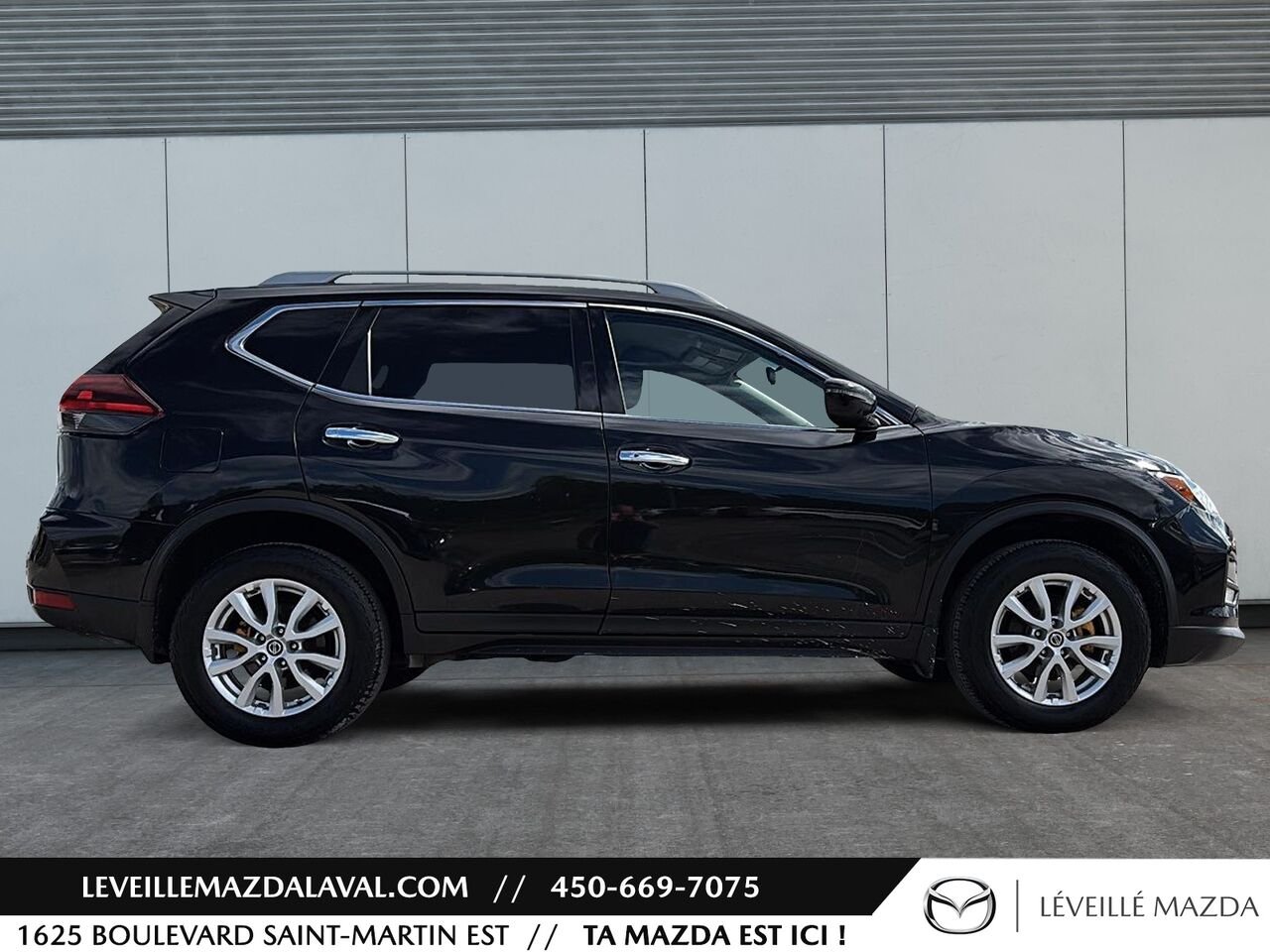 2020 Nissan Rogue SV TI Black Laval - photo #3