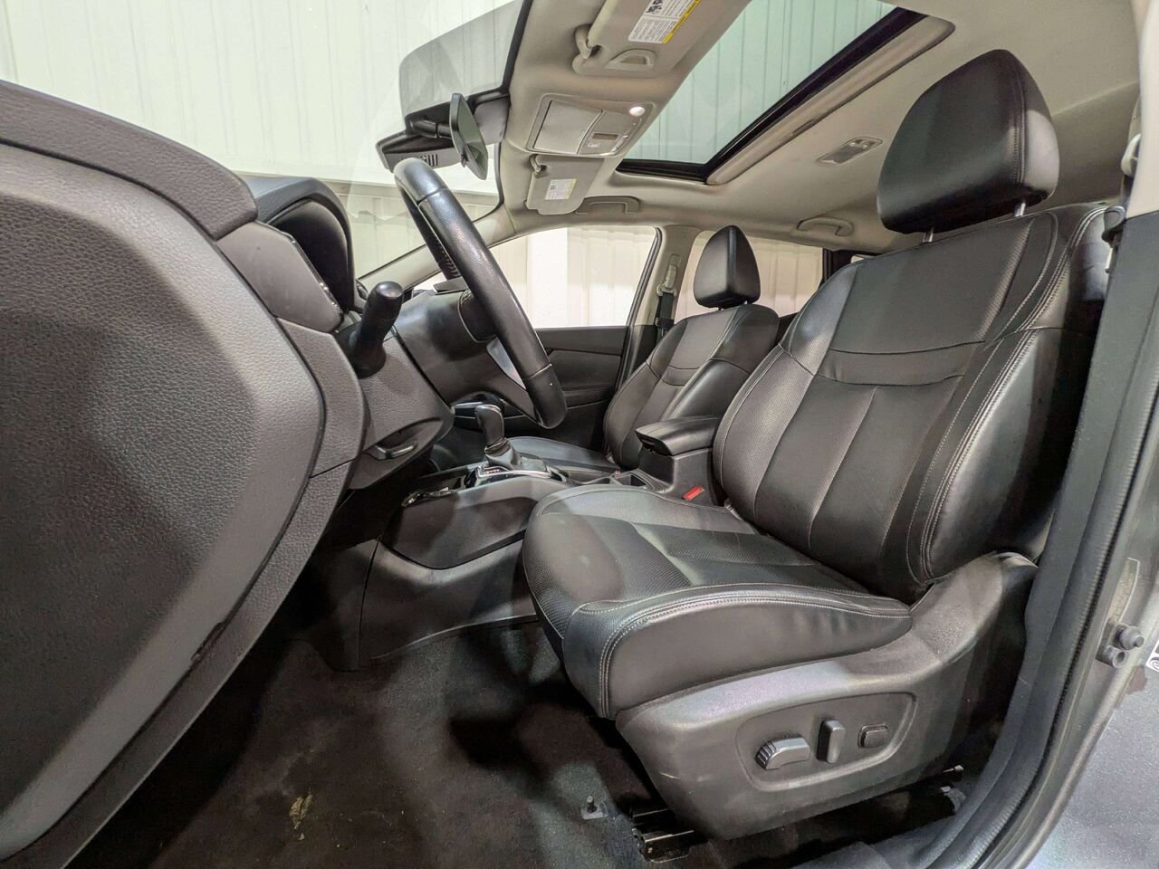 2023 Nissan Qashqai AWD SV CVT Grey Val-David - photo #1
