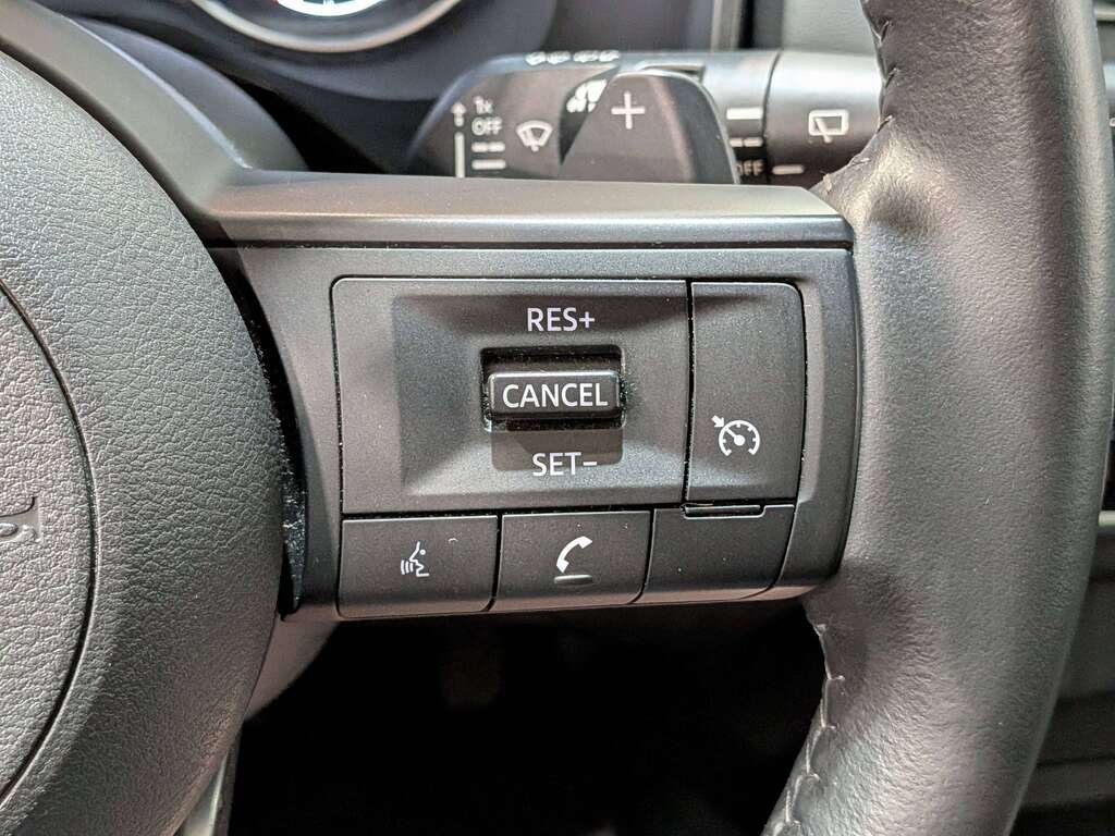 2024 Nissan Rogue AWD S Red Val-David - photo #16