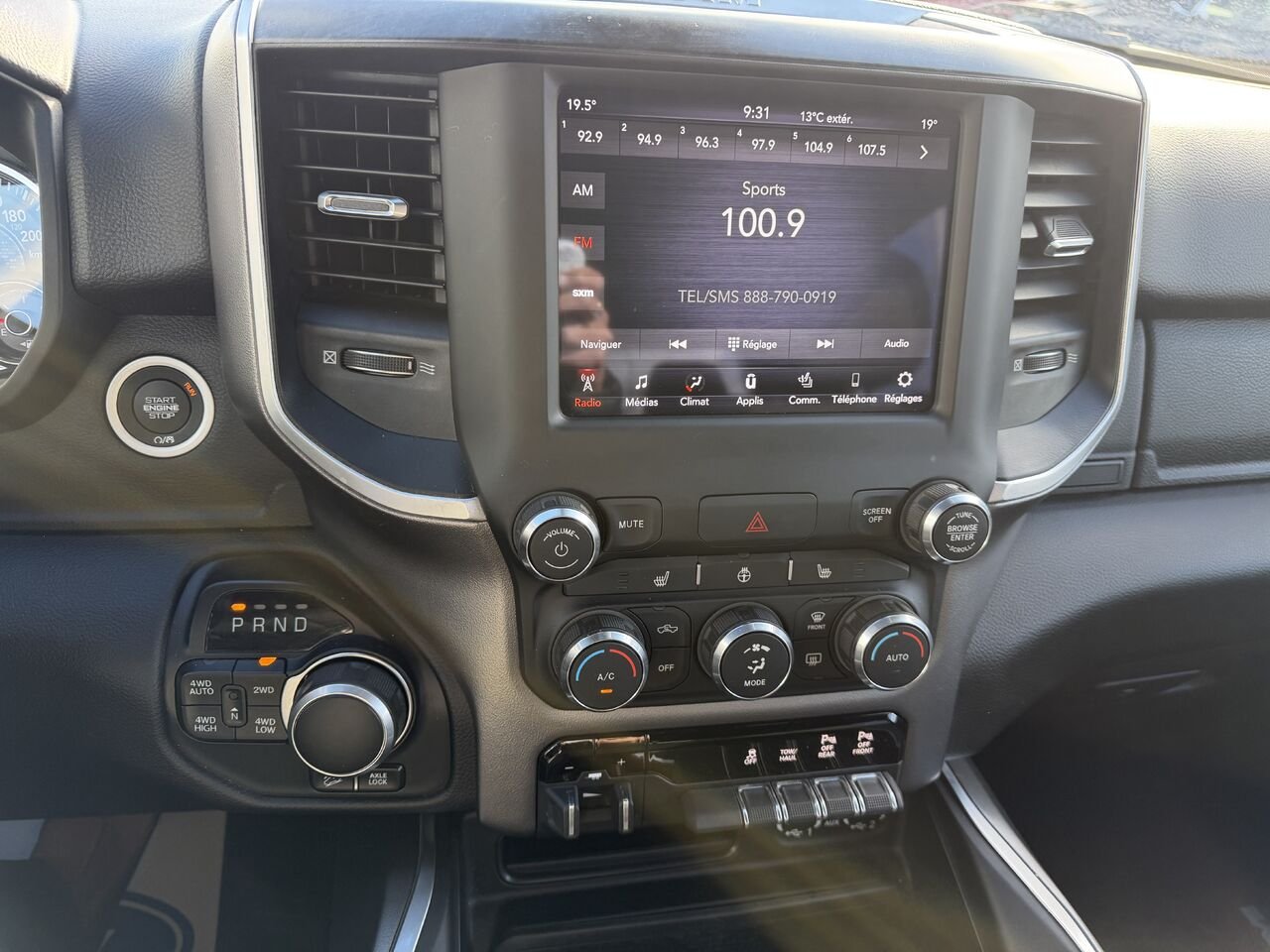 2020 RAM 1500 BIG HORN Black Montmagny - photo #9