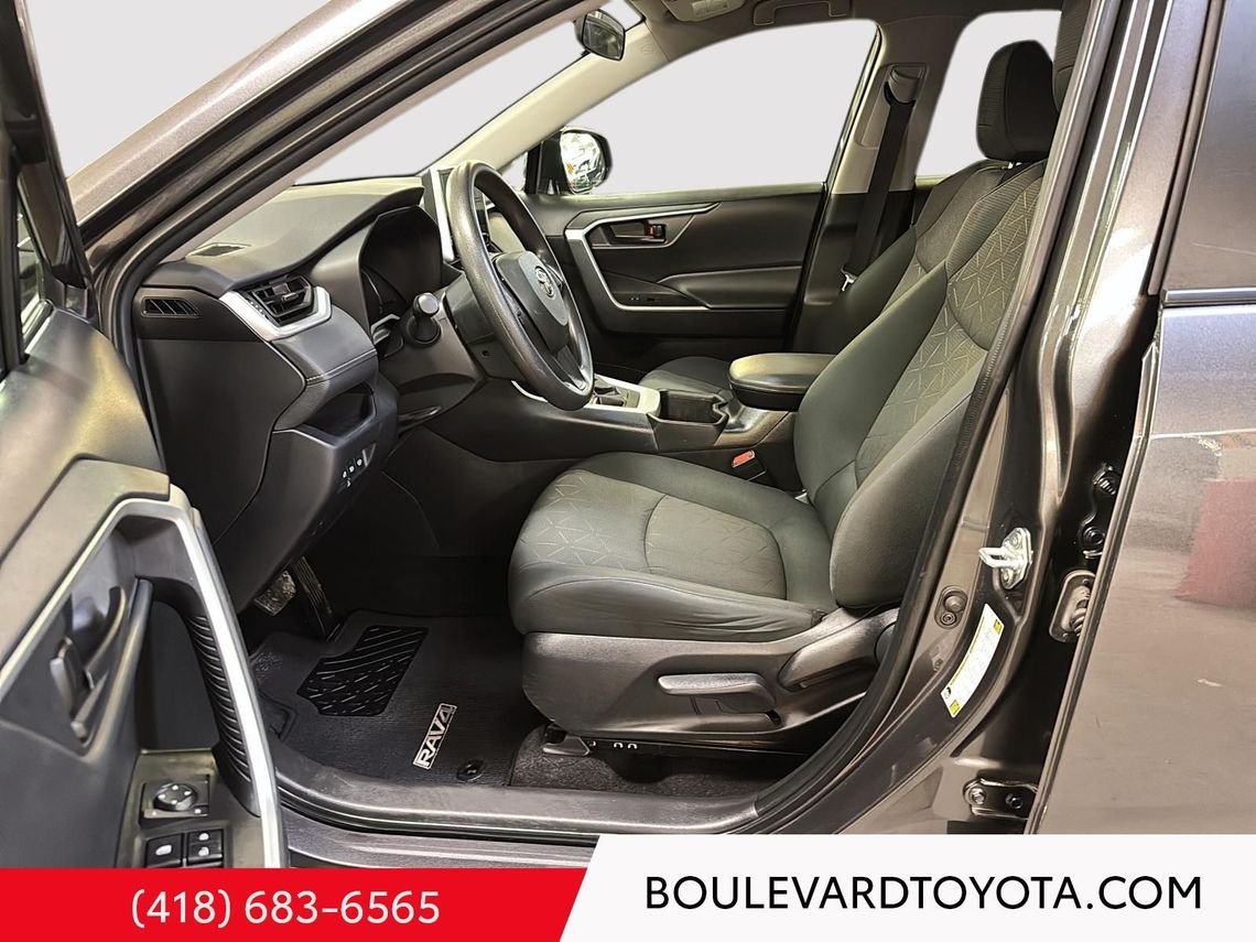 2024 Toyota RAV4 531706-81 | LE Grey Québec - photo #18