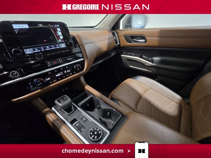 Nissan Pathfinder 2024 Blanc Laval - photo #22