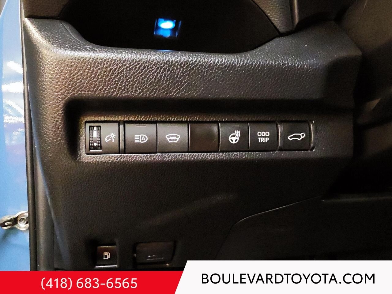 Toyota RAV4 100398A-4 | HYBRIDE, XSE, AWD 2024 Bleu Québec - photo #13