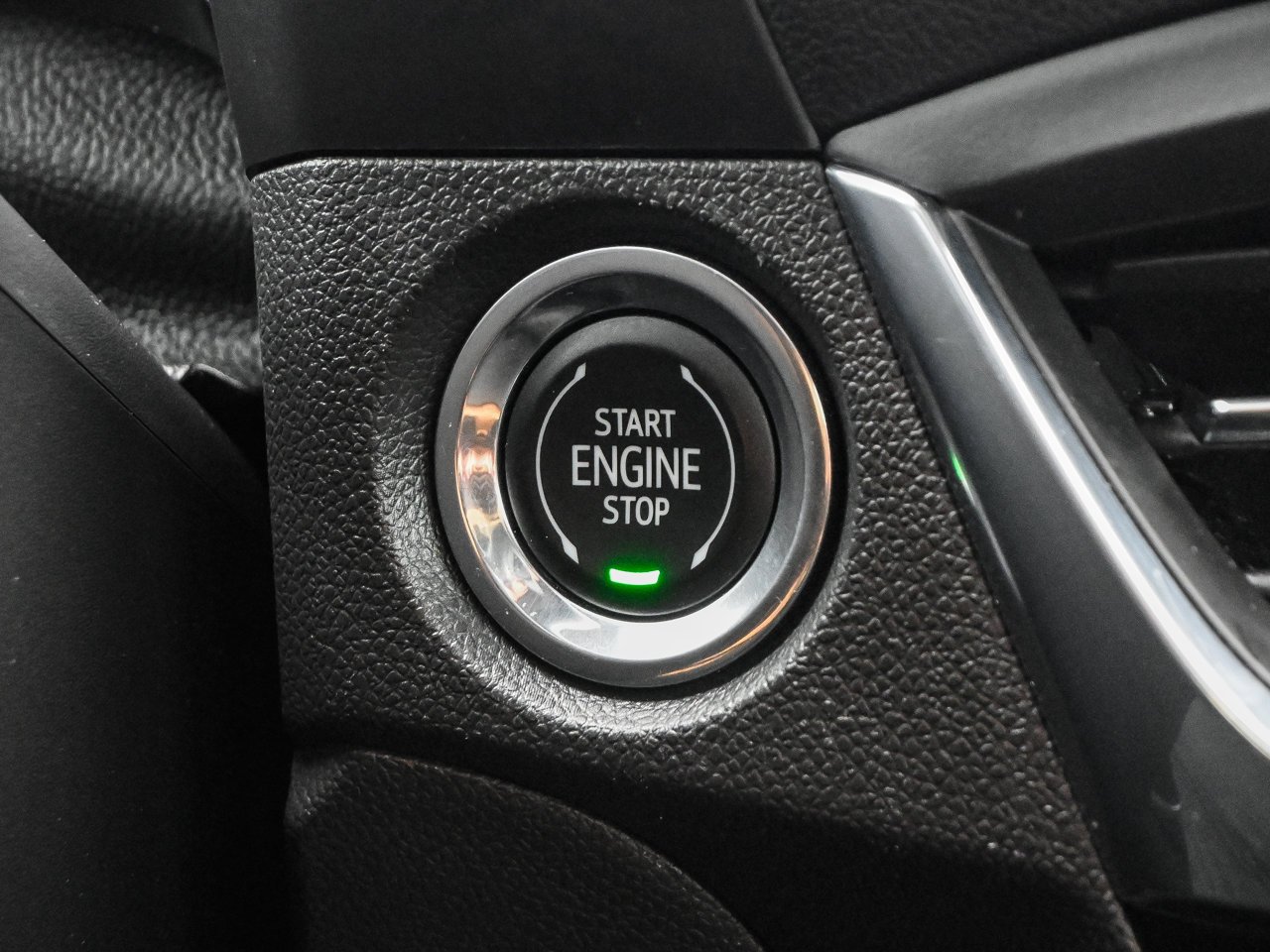 2024 Buick Encore GX AWD 4dr Sport Touring White Sherwood Park - photo #25