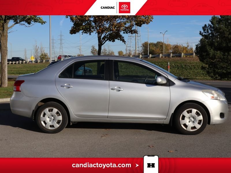 2012 Toyota Yaris Silver Blainville - photo #11