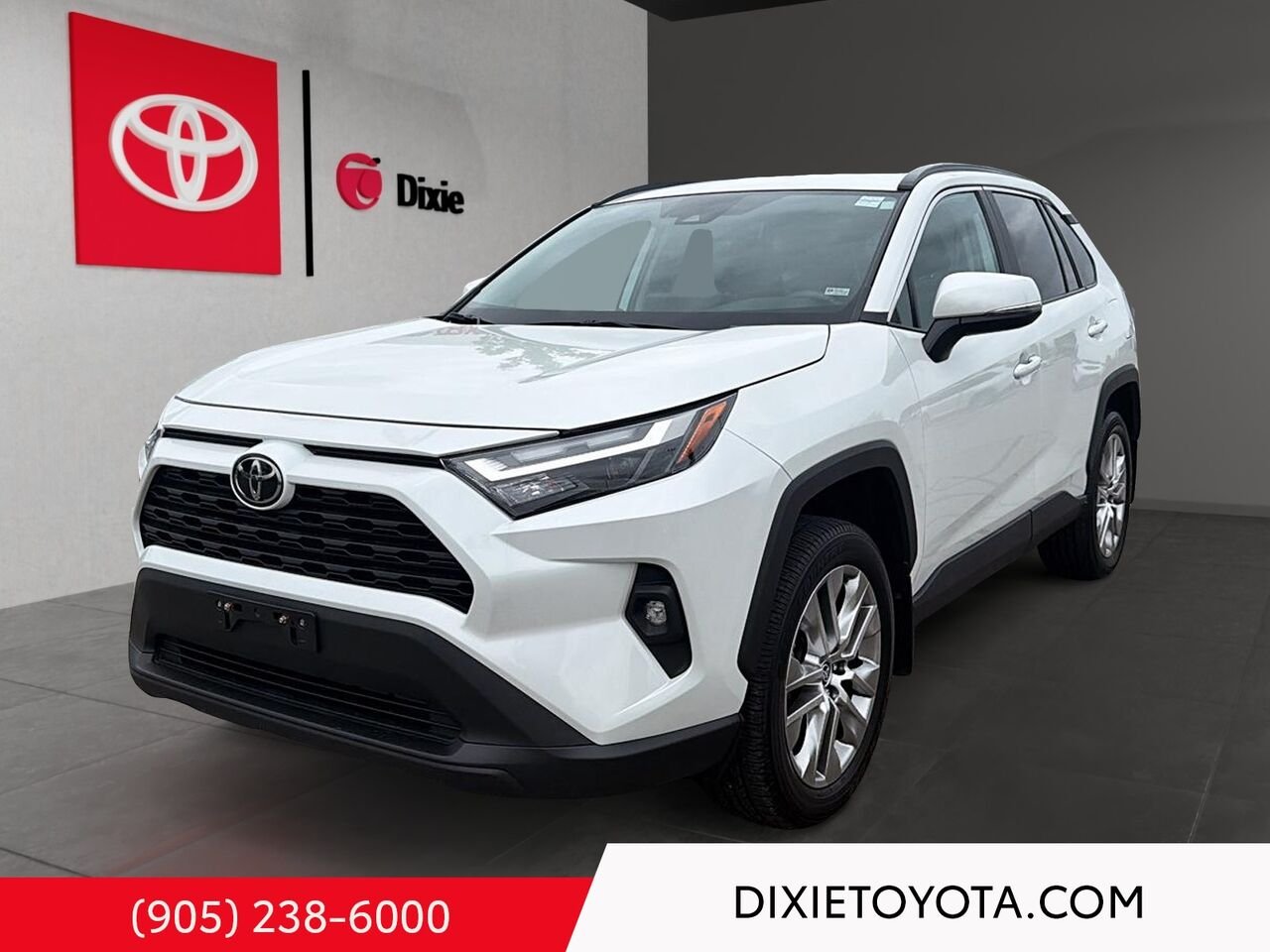 2023 Toyota RAV4 XLE PREMIUM AWD / HEATED SEATS / MOONROOF / LEATHER SURFACE / CARPLAY AND ANDROID AUTO Wind Chill Pearl Mississauga - photo #0
