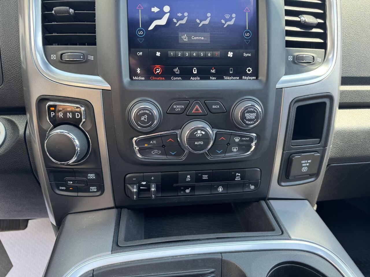 2023 Ram 1500 Classic Grey Saint-Eustache - photo #18