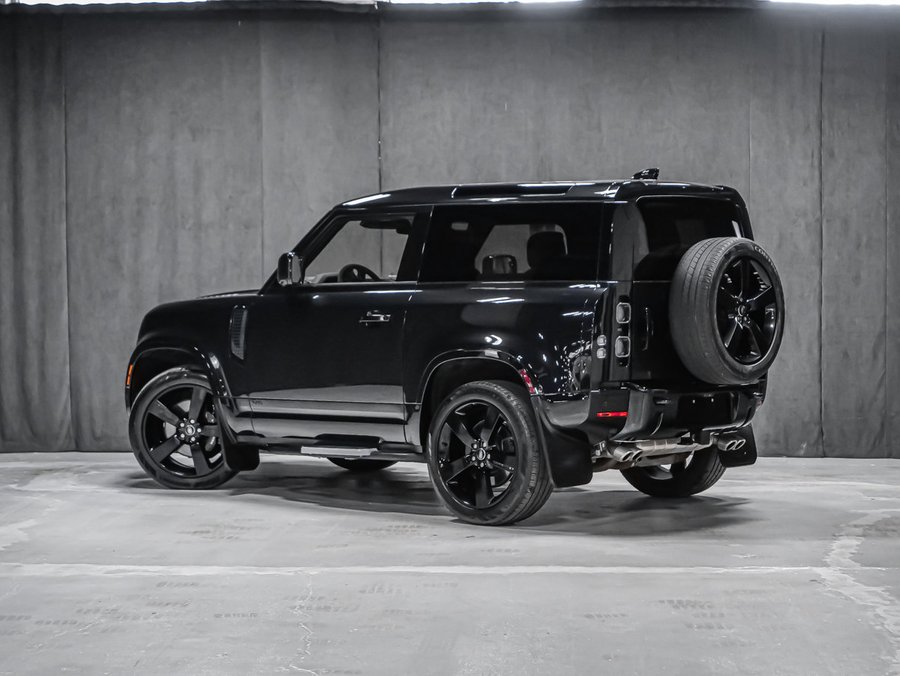 2024 Land Rover Defender V8 Black