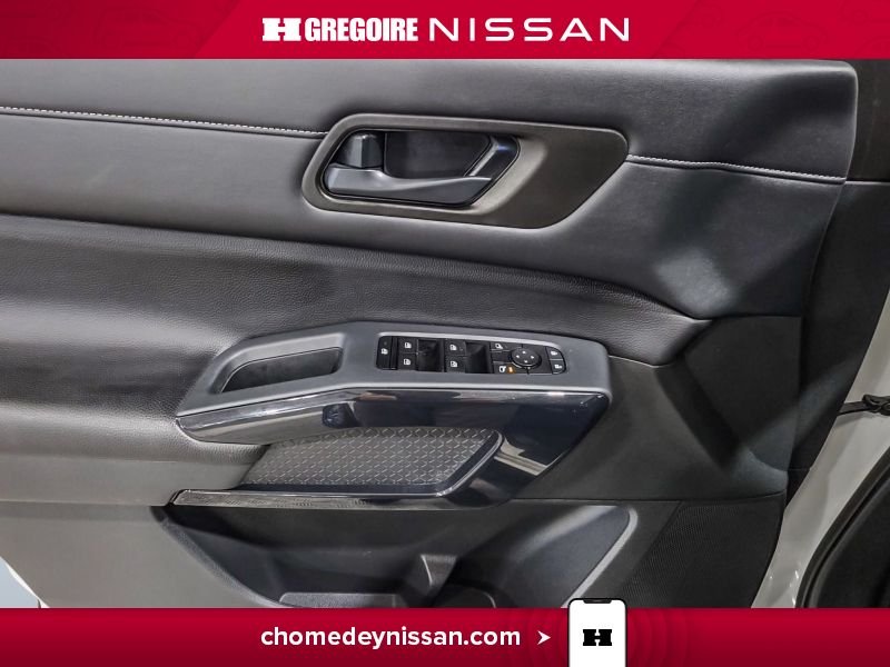 2024 Nissan Pathfinder White Saint-Eustache - photo #13