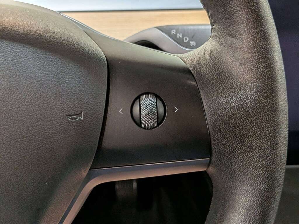 Tesla Model 3 Standard Range RWD *Ltd Avail* 2022 Gris Val-David - photo #16